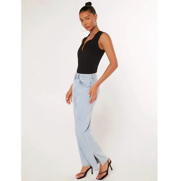 Black Sexy Sleeveless Bodysuit Deep Plunging V-Neck Cut - Picture 8 of 13